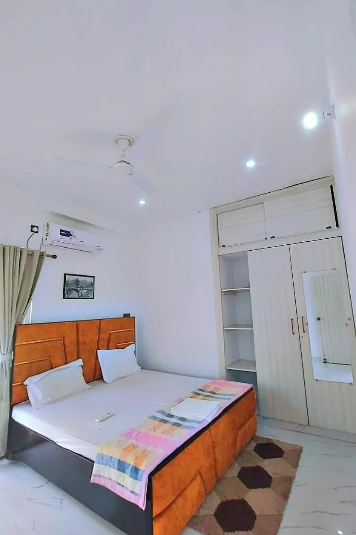 1Bhk Suite-201 At Kanti Villa Near Ghats And Temples Varanasi 0*,  India