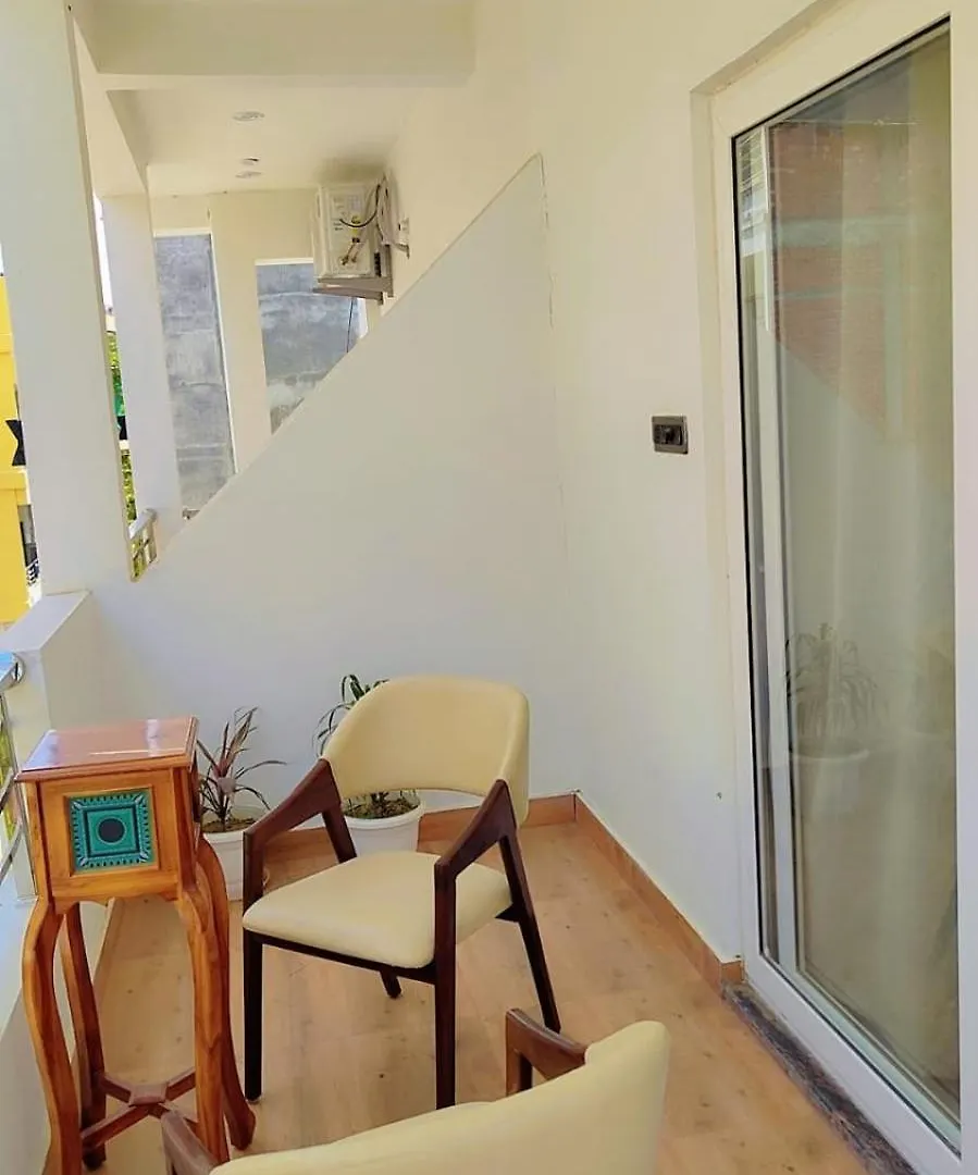 1Bhk Suite-201 At Kanti Villa Near Ghats And Temples Varanasi India